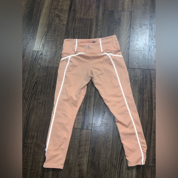 Just peachy Free People You're A Peach Leggings medium boho activewear spring - Picture 9 of 10
